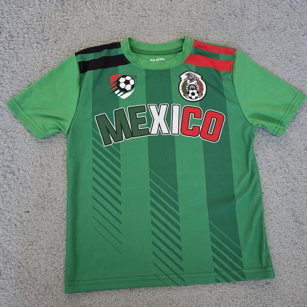 Green Mexico Kids Soccer T-Shirt Athletic Play Size Small Practice Games